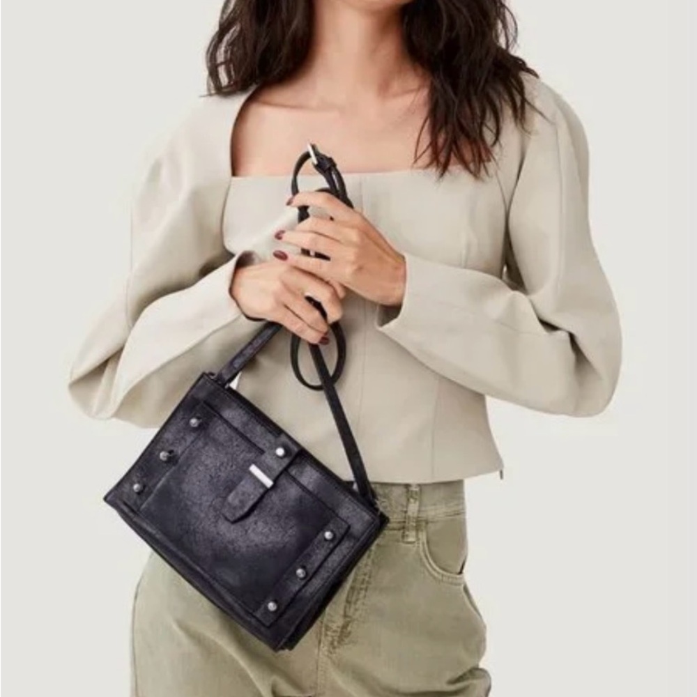 BOTKIER A beautiful black bag excellent condition Warren City Small Crossbody